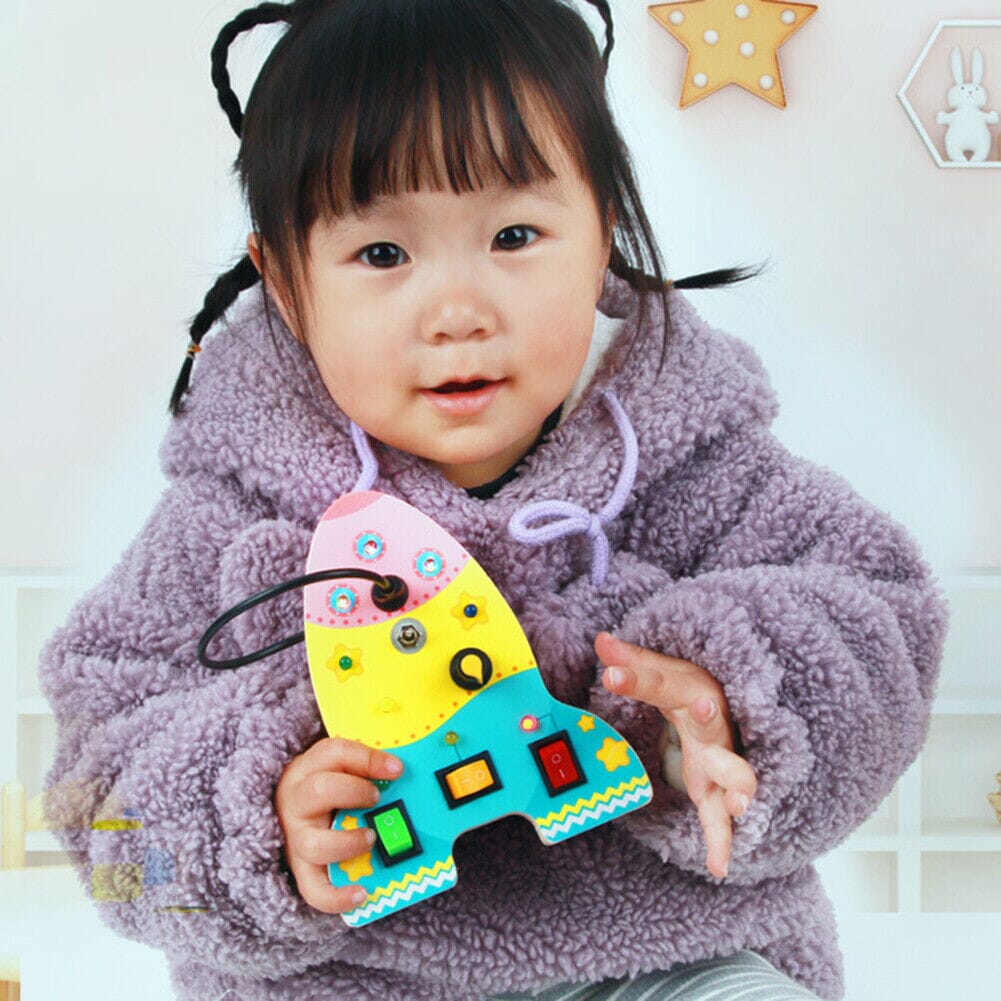 Tableau Montessori - BusyBoardCircuit™ - Fusée - Douceur d'Ange